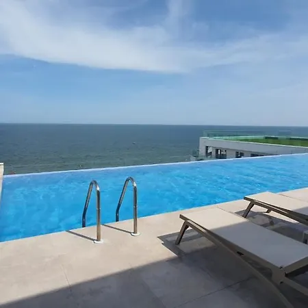 Infinity Premier Deluxe Spa Private Parking Appartamento *